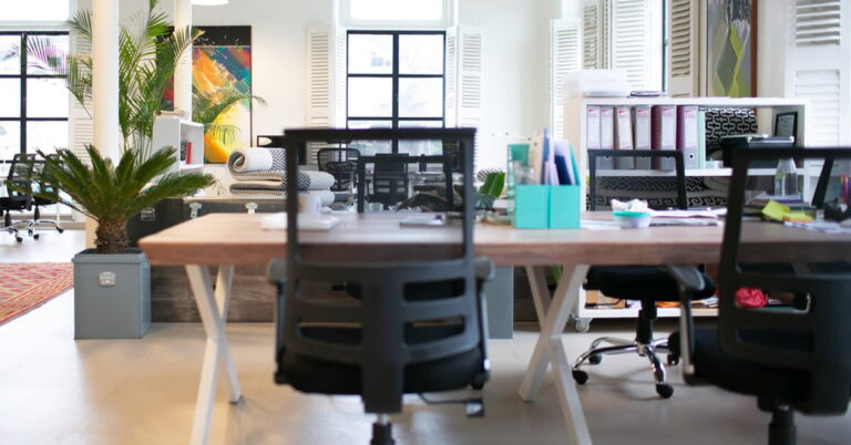 Four Factors that can Affect your Decision when Buying Office Furniture