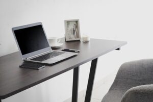 Removing Clutter from Your Home Office for Peace of Mind