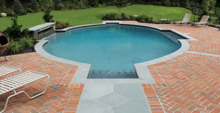 Pool Contractor Tips – How to Choose the Right Pool Contractor