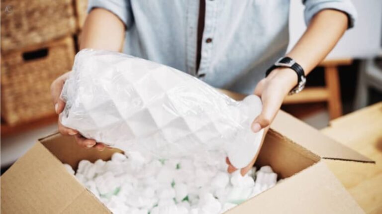 How to Pack Fragile Items for a Safe Move